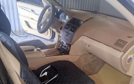 Mercedes-Benz C-Класс, 2008 год, 800 000 рублей, 2 фотография