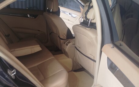Mercedes-Benz C-Класс, 2008 год, 800 000 рублей, 4 фотография