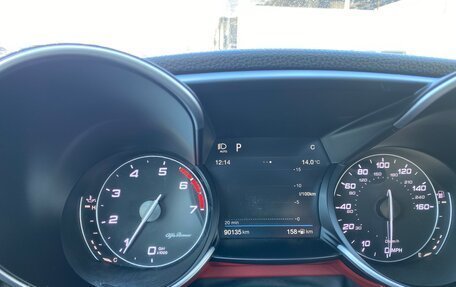 Alfa Romeo Giulia II, 2017 год, 3 000 000 рублей, 10 фотография
