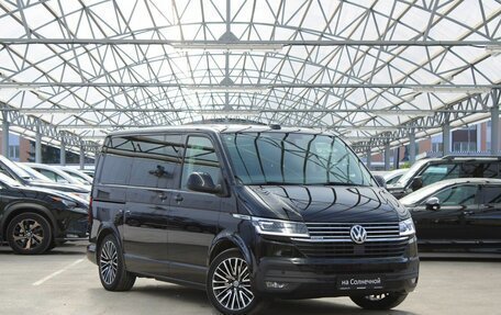 Volkswagen Multivan T6 рестайлинг, 2019 год, 5 990 000 рублей, 7 фотография