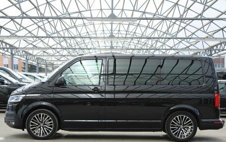 Volkswagen Multivan T6 рестайлинг, 2019 год, 5 990 000 рублей, 2 фотография