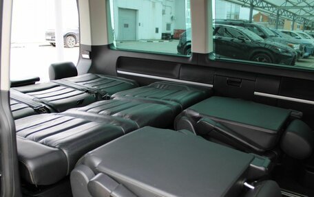 Volkswagen Multivan T6 рестайлинг, 2019 год, 5 990 000 рублей, 27 фотография
