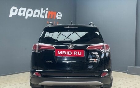Toyota RAV4, 2019 год, 2 199 000 рублей, 4 фотография