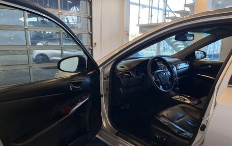 Toyota Camry, 2012 год, 1 540 000 рублей, 21 фотография