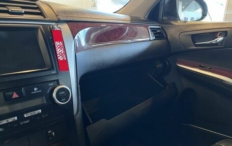 Toyota Camry, 2012 год, 1 540 000 рублей, 30 фотография