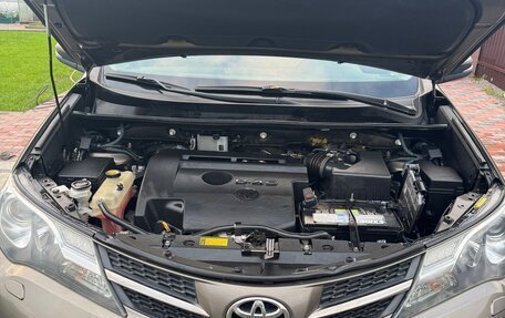 Toyota RAV4, 2013 год, 1 850 000 рублей, 2 фотография