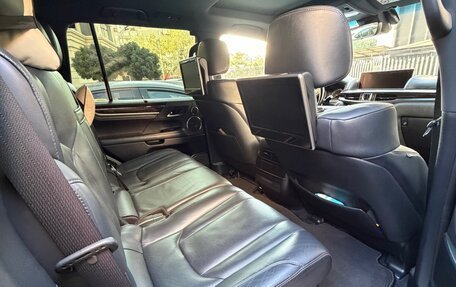 Lexus LX III, 2017 год, 6 800 000 рублей, 8 фотография