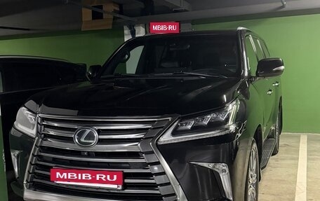 Lexus LX III, 2017 год, 6 800 000 рублей, 3 фотография