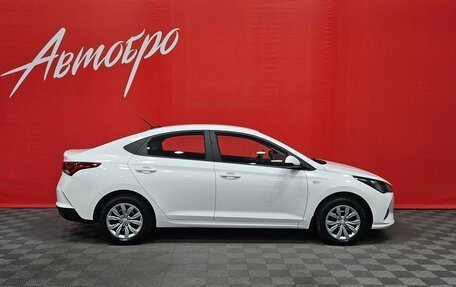 Hyundai Solaris II рестайлинг, 2022 год, 1 220 000 рублей, 6 фотография
