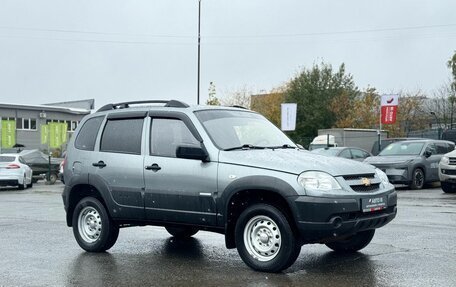 Chevrolet Niva I рестайлинг, 2014 год, 599 000 рублей, 3 фотография