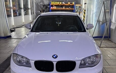 BMW 1 серия, 2009 год, 1 000 000 рублей, 2 фотография