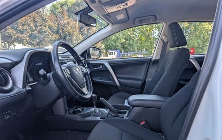 Toyota RAV4, 2017 год, 2 359 000 рублей, 8 фотография