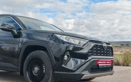Toyota RAV4, 2022 год, 3 300 000 рублей, 7 фотография