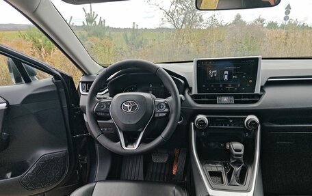 Toyota RAV4, 2022 год, 3 300 000 рублей, 16 фотография