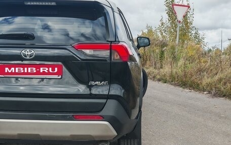 Toyota RAV4, 2022 год, 3 300 000 рублей, 14 фотография