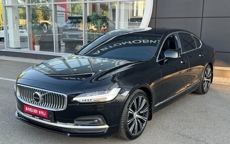 Volvo S90 II рестайлинг, 2021 год, 3 184 000 рублей, 1 фотография