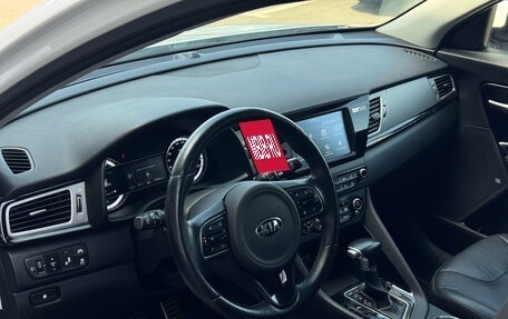 KIA Niro I, 2017 год, 2 124 000 рублей, 10 фотография