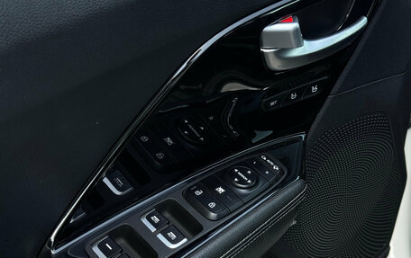 KIA Niro I, 2017 год, 2 124 000 рублей, 18 фотография
