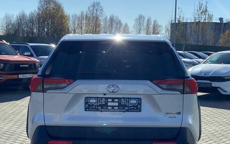 Toyota RAV4, 2022 год, 3 400 000 рублей, 6 фотография