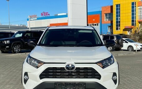 Toyota RAV4, 2022 год, 3 400 000 рублей, 3 фотография