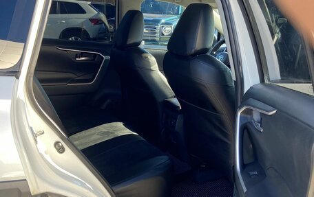 Toyota RAV4, 2022 год, 3 400 000 рублей, 11 фотография