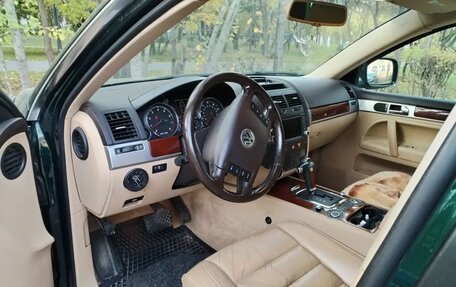 Volkswagen Touareg III, 2005 год, 990 000 рублей, 5 фотография