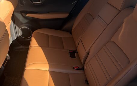 Lexus NX I, 2015 год, 2 370 000 рублей, 8 фотография