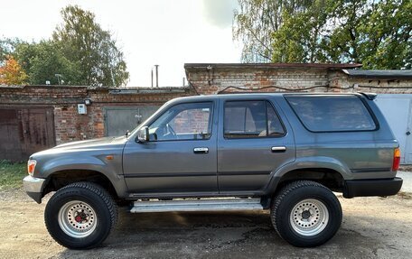 Toyota Hilux Surf III рестайлинг, 1990 год, 760 000 рублей, 3 фотография