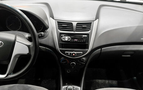 Hyundai Solaris II рестайлинг, 2012 год, 499 000 рублей, 15 фотография
