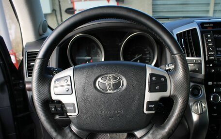 Toyota Land Cruiser 200, 2012 год, 3 380 000 рублей, 10 фотография