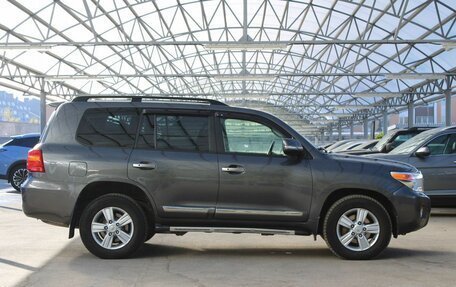 Toyota Land Cruiser 200, 2012 год, 3 380 000 рублей, 6 фотография
