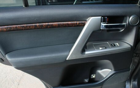Toyota Land Cruiser 200, 2012 год, 3 380 000 рублей, 16 фотография