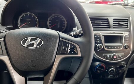 Hyundai Solaris II рестайлинг, 2015 год, 1 090 000 рублей, 16 фотография