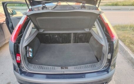 Ford Focus II рестайлинг, 2005 год, 300 000 рублей, 10 фотография