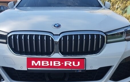 BMW 5 серия, 2021 год, 5 600 000 рублей, 3 фотография