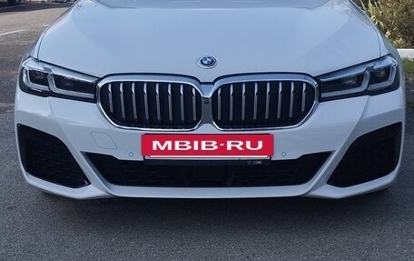 BMW 5 серия, 2021 год, 5 600 000 рублей, 2 фотография