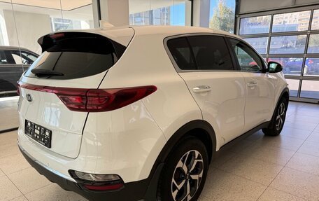 KIA Sportage IV рестайлинг, 2019 год, 2 000 000 рублей, 4 фотография