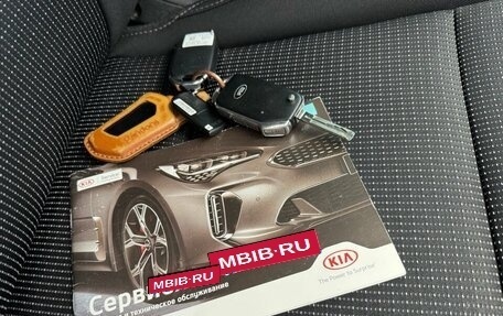 KIA Sportage IV рестайлинг, 2019 год, 2 000 000 рублей, 21 фотография