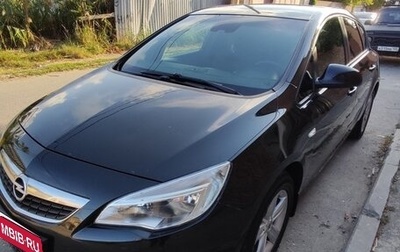 Opel Astra J, 2011 год, 620 000 рублей, 1 фотография