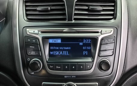 Hyundai Solaris II рестайлинг, 2016 год, 15 фотография