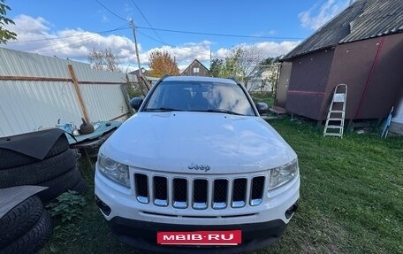 Jeep Compass I рестайлинг, 2012 год, 800 000 рублей, 2 фотография