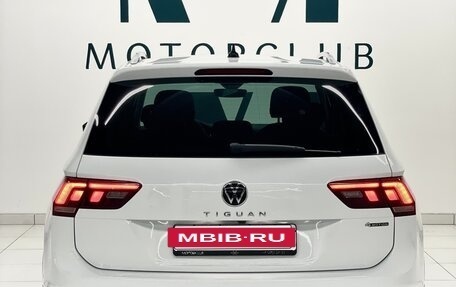 Volkswagen Tiguan II, 2021 год, 3 400 000 рублей, 8 фотография