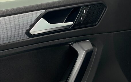 Volkswagen Tiguan II, 2021 год, 3 400 000 рублей, 20 фотография