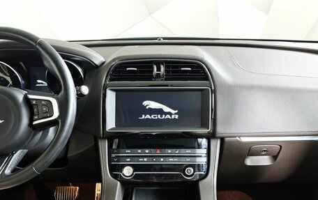 Jaguar F-Pace, 2019 год, 3 350 000 рублей, 15 фотография
