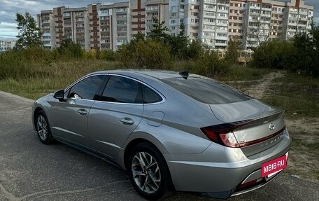 Hyundai Sonata VIII, 2020 год, 2 300 000 рублей, 4 фотография