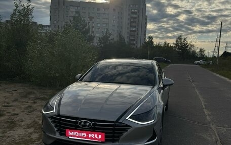 Hyundai Sonata VIII, 2020 год, 2 300 000 рублей, 2 фотография