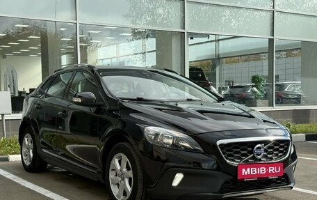 Volvo V40 II рестайлинг, 2013 год, 890 000 рублей, 1 фотография