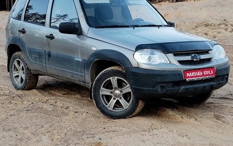 Chevrolet Niva I рестайлинг, 2011 год, 330 000 рублей, 1 фотография