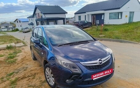 Opel Zafira C рестайлинг, 2012 год, 750 000 рублей, 2 фотография