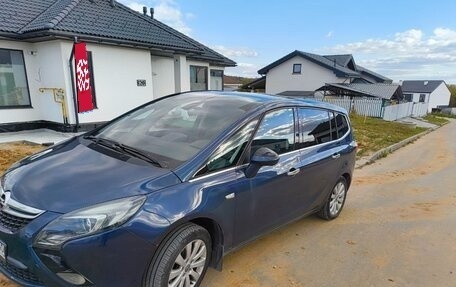 Opel Zafira C рестайлинг, 2012 год, 750 000 рублей, 3 фотография